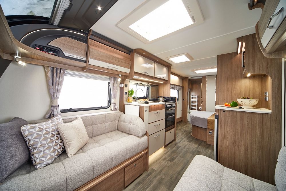 Coachman VIP 460