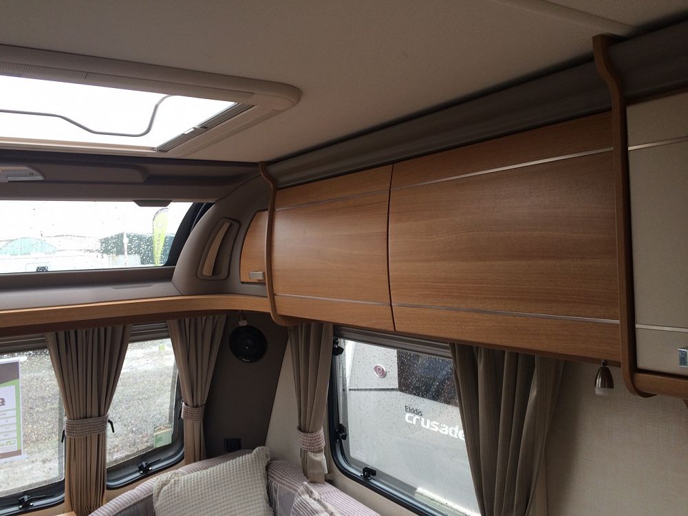 Coachman Vip 520/4