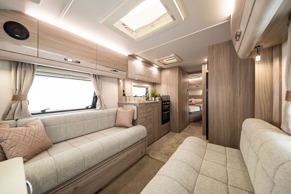Elddis Avante 868