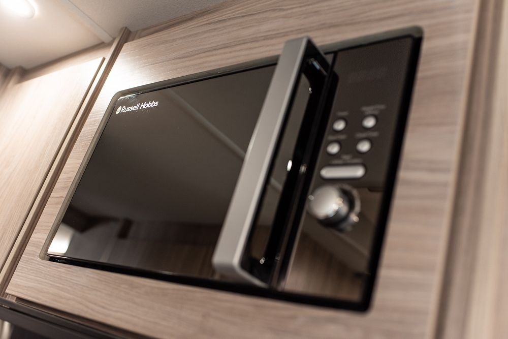 Elddis Avante 868