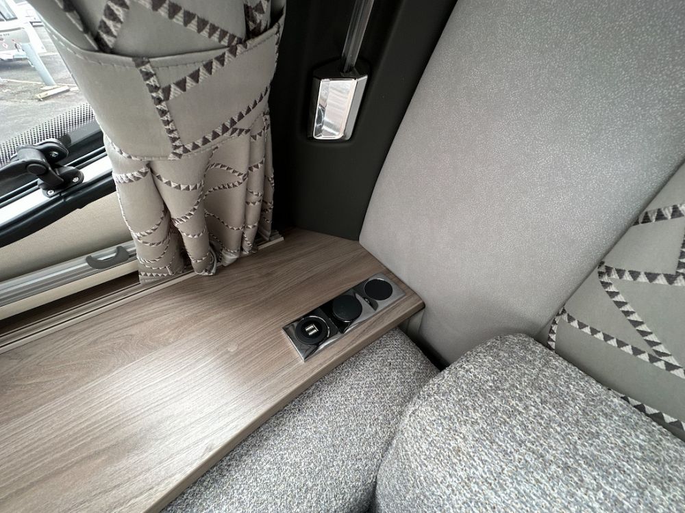 Swift Conqueror 560