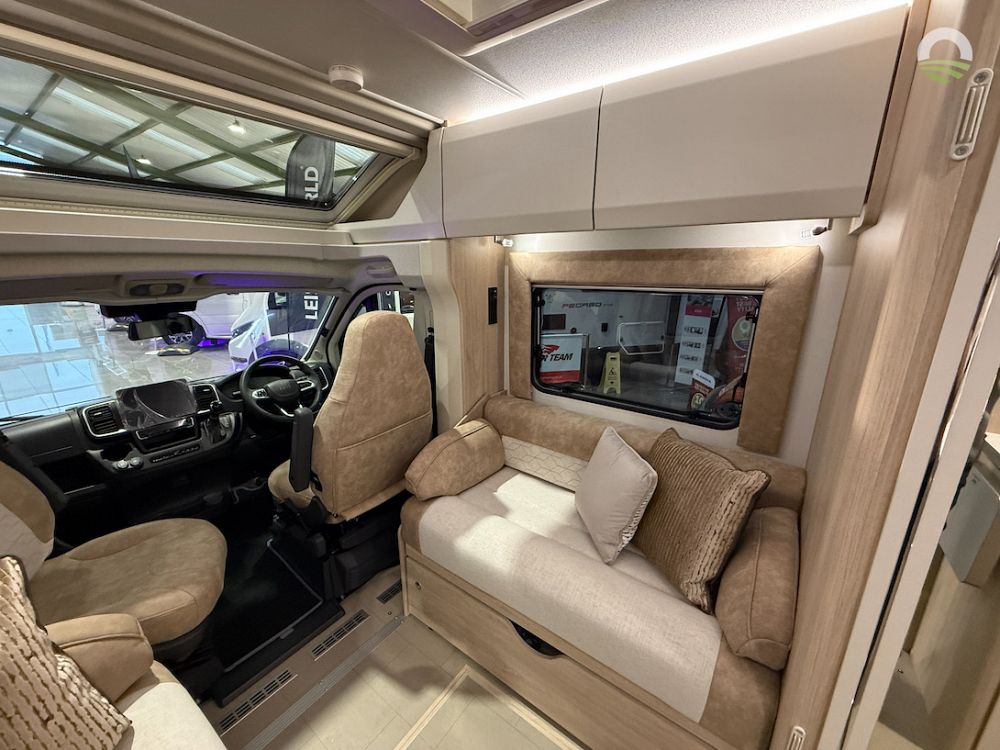 Elddis Avalon 250