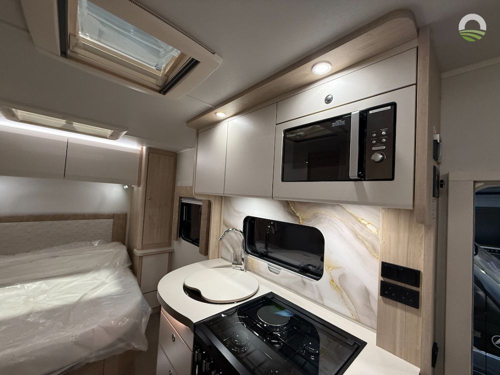 Elddis Avalon 250