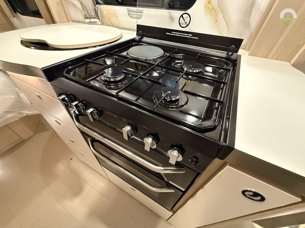 Elddis Avalon 250