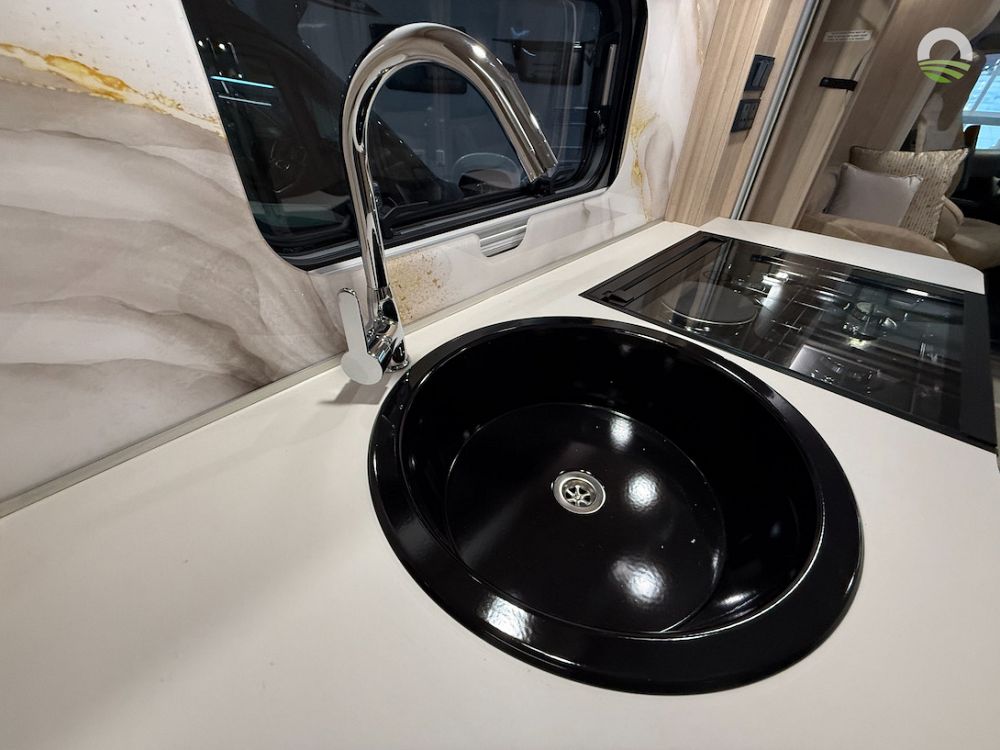 Elddis Avalon 250