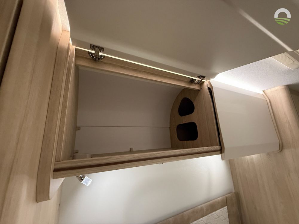 Elddis Avalon 250