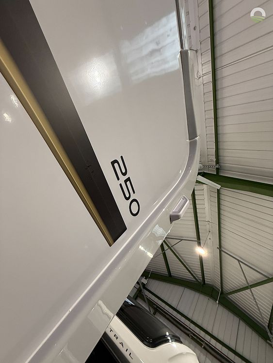 Elddis Avalon 250