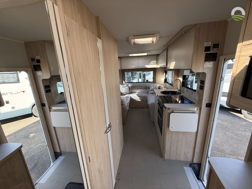 Elddis Avalon 295