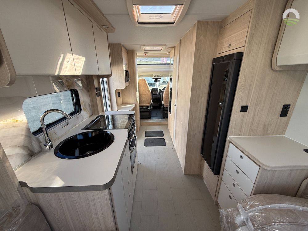 Elddis Avalon 295