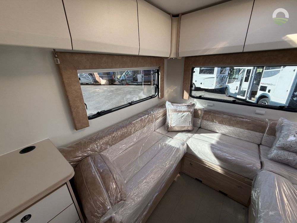 Elddis Avalon 295