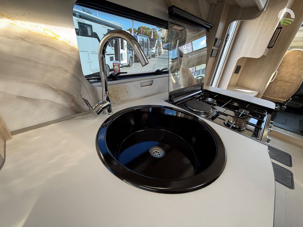 Elddis Avalon 295