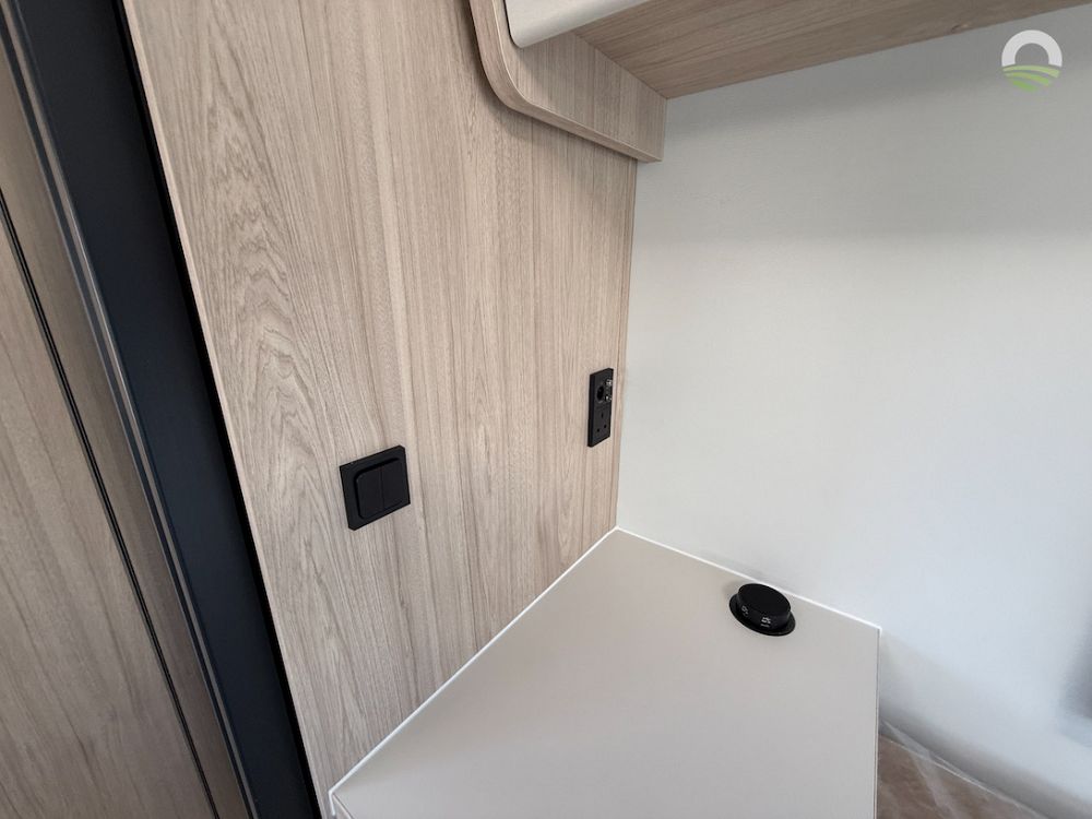 Elddis Avalon 295