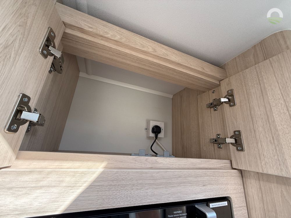 Elddis Avalon 295