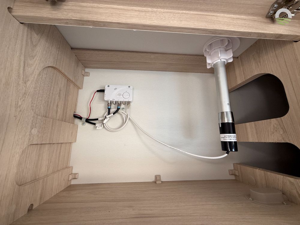 Elddis Avalon 295