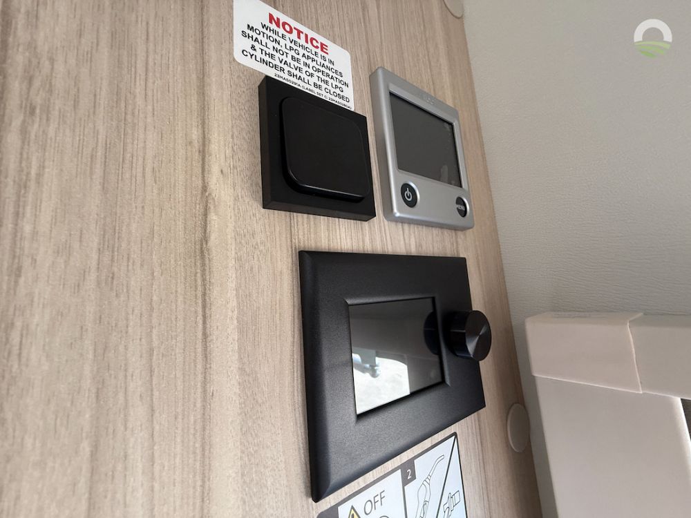 Elddis Avalon 295
