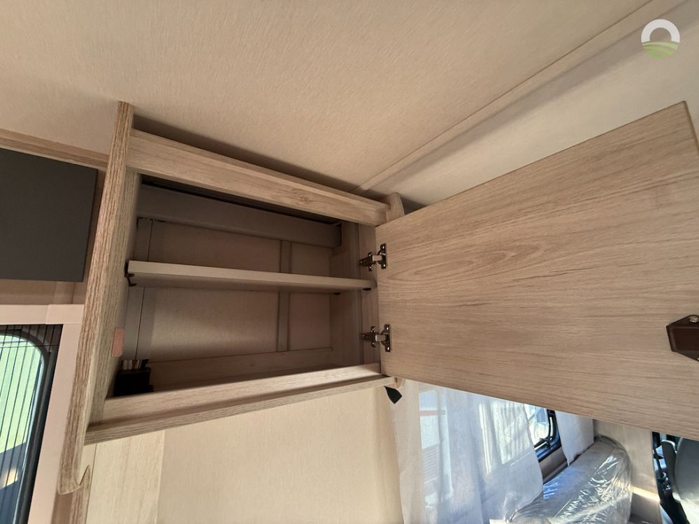 Auto-Trail Expedition C 63