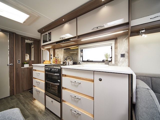 Coachman Laser 575 Xtra Image Thumb