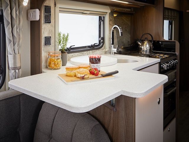 Coachman Laser Xcel 875 Image Thumb