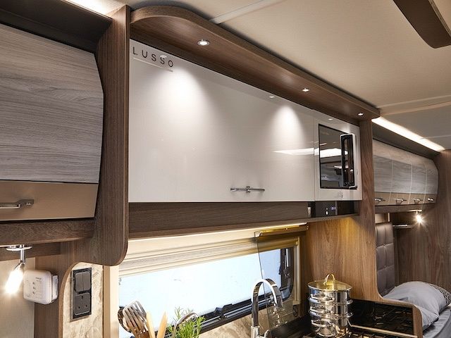 Coachman Lusso I Image Thumb