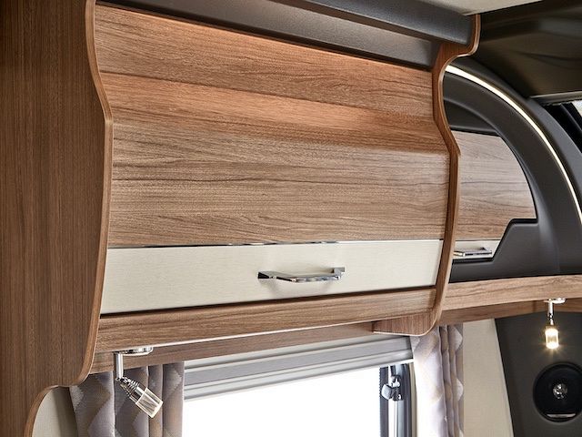 Coachman VIP 575 Image Thumb