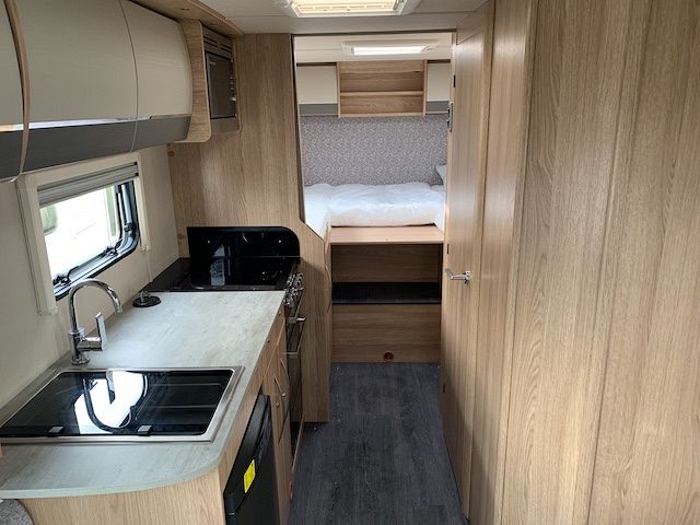 Auto-Trail Imala 734 HB Image Thumb