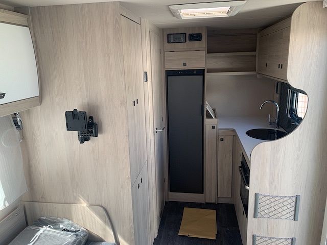 Auto-Trail Tribute F62 Image Thumb