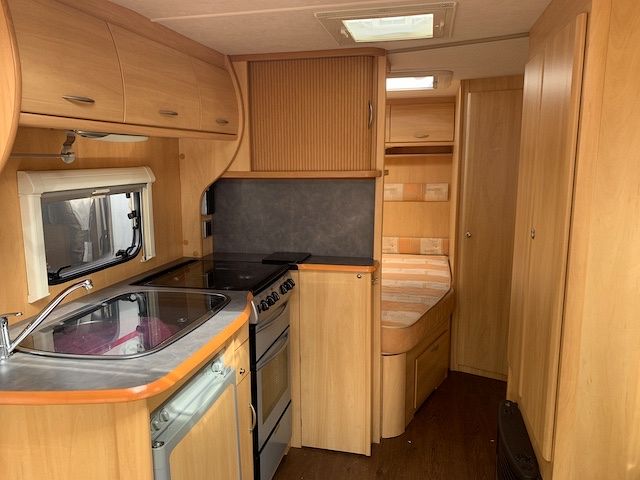 Sterling Europa 490 Image Thumb