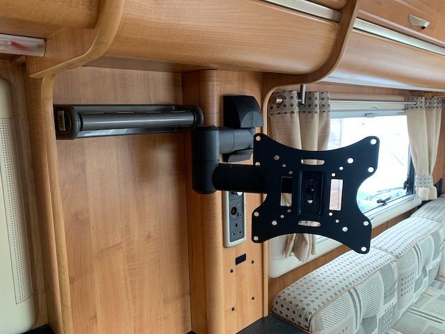 Auto-Trail Apache 634l Image Thumb