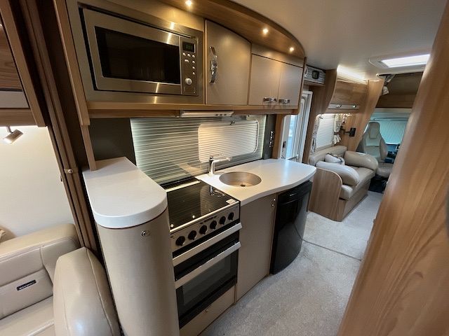 Swift Kontiki 649 Black Edition Image Thumb
