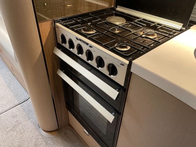 Swift Kontiki 649 Black Edition Image Thumb