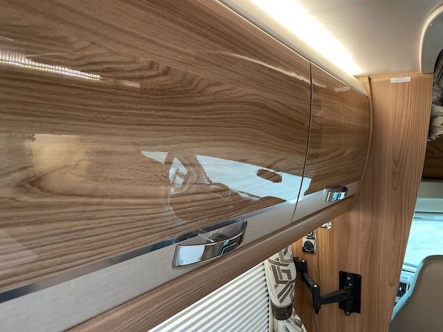 Swift Kontiki 649 Black Edition Image Thumb