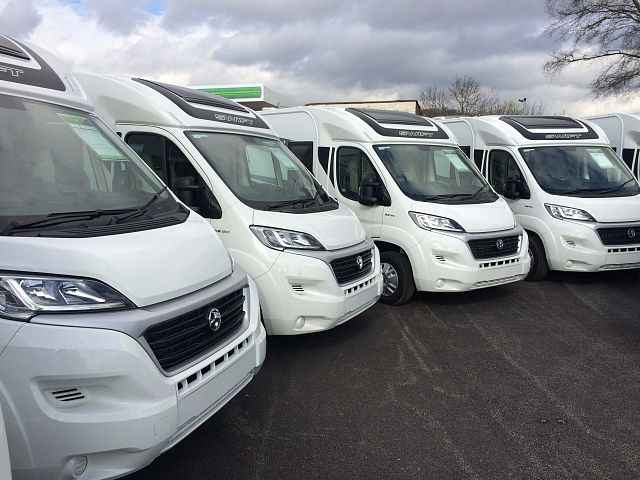Swift Escape Compact C402 Image Thumb