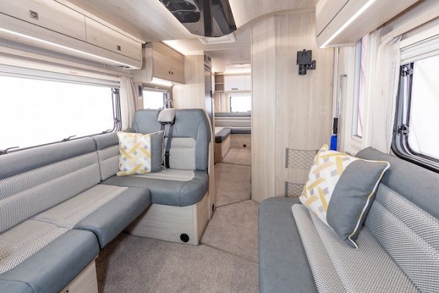 Auto-Trail F-Line F72 Image Thumb