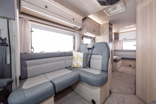 Auto-Trail F-Line F72 Image Thumb