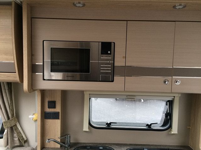 Elddis Autoquest Evolution 185 Image Thumb