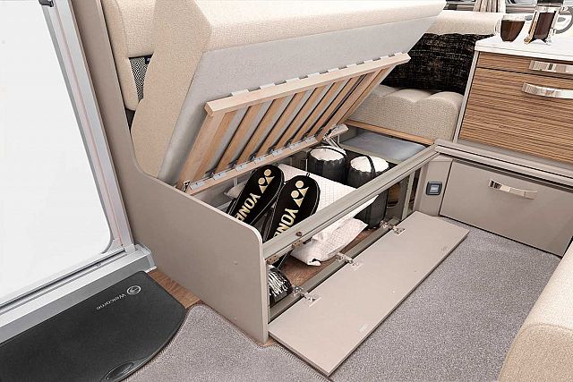 Swift Eccles 590 Image Thumb