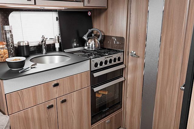 Swift Elegance 560 Image Thumb