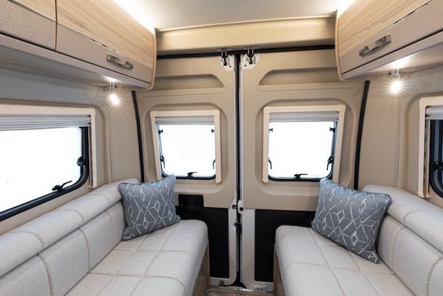 Elddis Autoquest CV40 Image Thumb