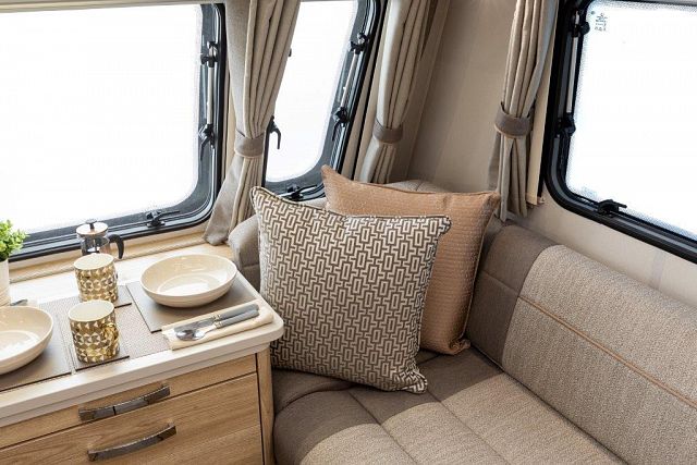 Elddis Crusader Aurora Image Thumb