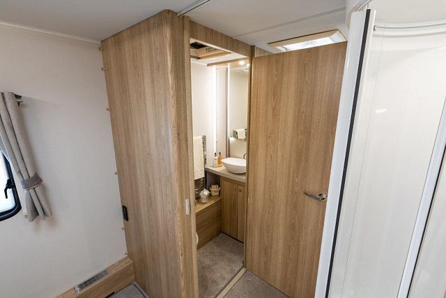 Elddis Crusader Aurora Image Thumb