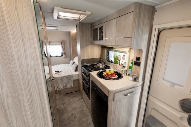 Elddis Avante 454 Image Thumb