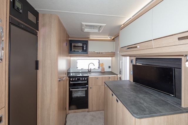 Auto-Trail Tracker EKS Image Thumb
