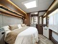 Coachman Lusso I Image Thumb