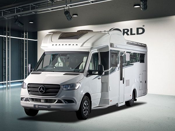 Coachman Travel Master 565