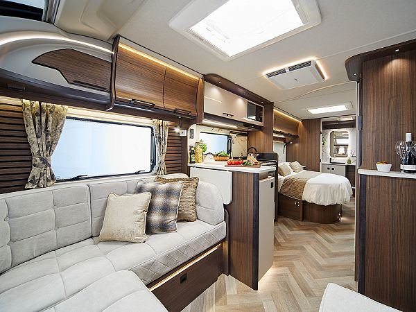 Coachman Lusso I