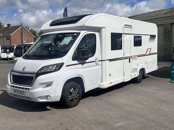 Bailey Advance 742
