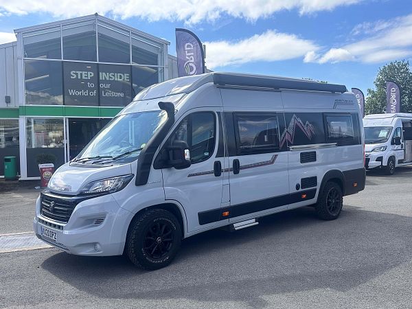 Auto-Trail Adventure 65