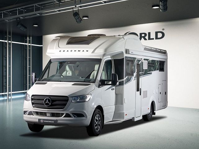 Coachman Travel Master 565