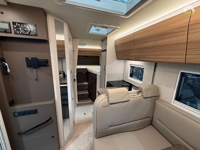 Burstner B66 TD 690 Image Thumb