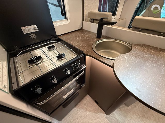 Burstner B66 TD 690 Image Thumb